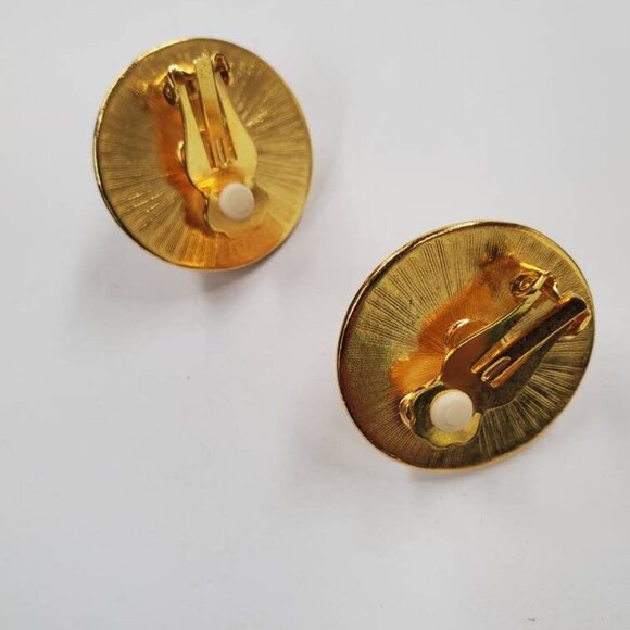 Vintage Signed Joan Rivers Dome Marble Motif Statement Clip-on Earrings - Picture 7 of 8